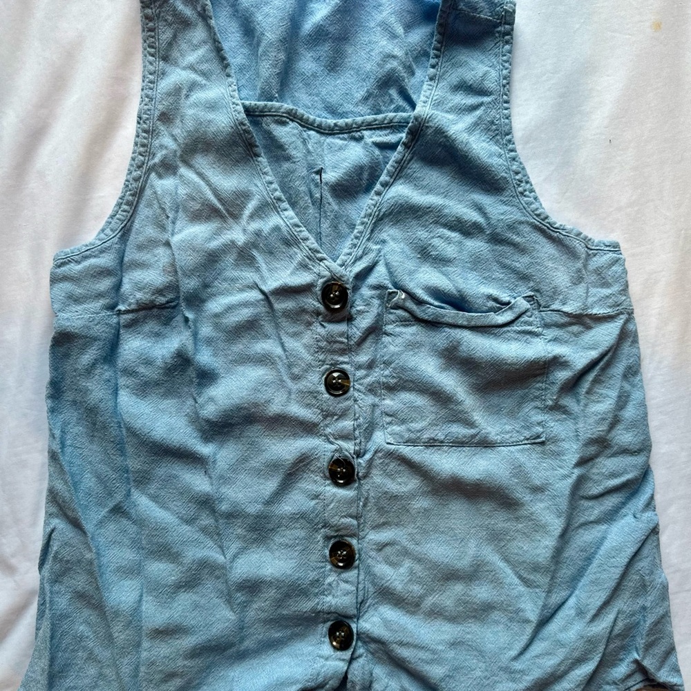 Blue Sleeveless Button-Up Top